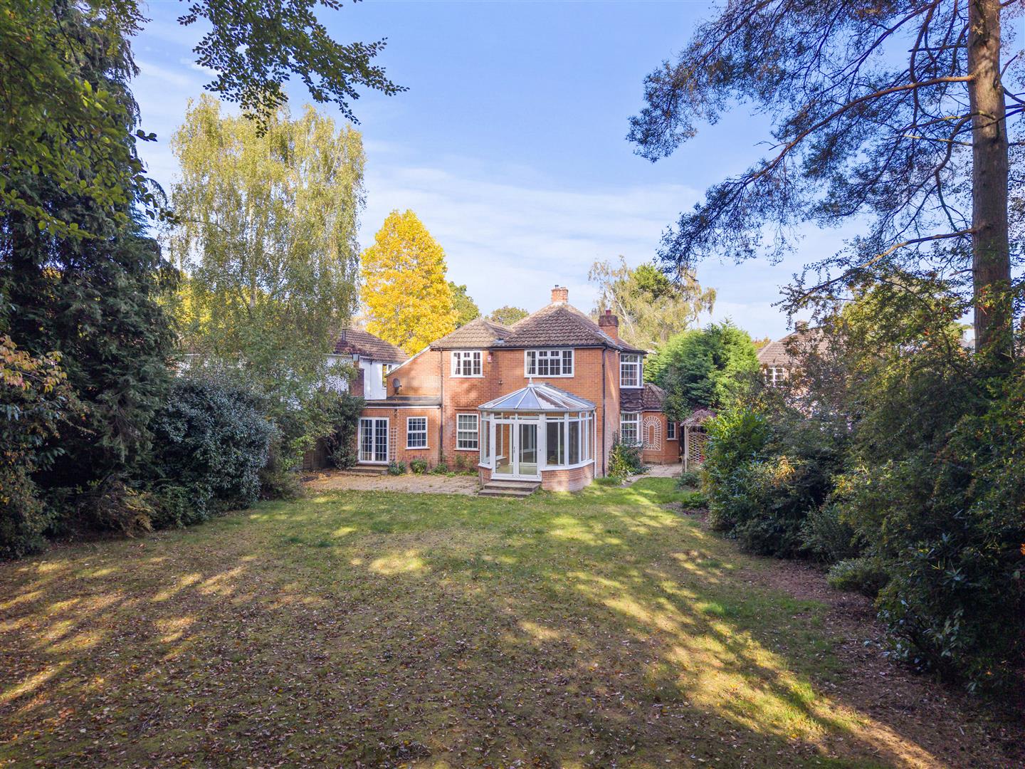 Woodlands Close, Ascot